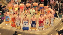 Torneo de lucha sumo en Tokio Torneo de lucha sumo en Tokio