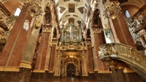 Combinado de 2 días de Cracovia: excursión privada tras los pasos de Juan Pablo II, castillo de Pieskowa Skala y Czestochowa, incluida la Virgen Negra Combinado de 2 días de Cracovia: excursión privada tras los pasos de Juan Pablo II, castillo de Pieskowa Skala y Czestochowa, incluida la Virgen Negra