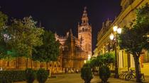 Tour a piedi serale di Santa Cruz a Siviglia incluse tapas e bevande Tour a piedi serale di Santa Cruz a Siviglia incluse tapas e bevande