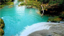 Formule combinée Blue Hole et parc des chutes Konoko Formule combinée Blue Hole et parc des chutes Konoko