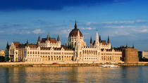 Formule combinée à Budapest : circuit à arrêts multiples, croisière touristique sur le Danube, café et gâteau, et repas typique hongrois Formule combinée à Budapest : circuit à arrêts multiples, croisière touristique sur le Danube, café et gâteau, et repas typique hongrois