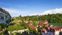 Excursão de 2 dias pela Suíça de Lucerna até Genebra: Monte Titlis, Berna e Gruyères com pernoite em Interlaken Excursão de 2 dias pela Suíça de Lucerna até Genebra: Monte Titlis, Berna e Gruyères com pernoite em Interlaken