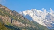 Excursión panorámica de un día a Eiger y Jungfrau desde Lucerna Excursión panorámica de un día a Eiger y Jungfrau desde Lucerna