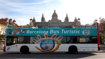 Excursão turística em ônibus panorâmico pela cidade de Barcelona Excursão turística em ônibus panorâmico pela cidade de Barcelona