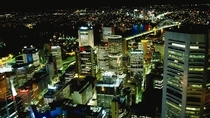 Nochevieja en el restaurante 360 Bar and Dining de la Sydney Tower Nochevieja en el restaurante 360 Bar and Dining de la Sydney Tower