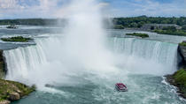 Excursion d'une journée aux chutes du Niagara avec une visite de la ville en bus à arrêts multiples à Toronto Excursion d'une journée aux chutes du Niagara avec une visite de la ville en bus à arrêts multiples à Toronto