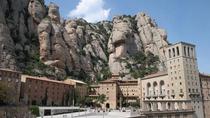 Excursión de un día a Montserrat y circuito de cava desde Barcelona Excursión de un día a Montserrat y circuito de cava desde Barcelona