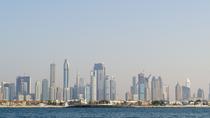 Visite de la ville de Dubaï, safari dans le désert avec un barbecue et un dîner-croisière en boutre Visite de la ville de Dubaï, safari dans le désert avec un barbecue et un dîner-croisière en boutre