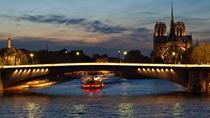 Privétour: romantische dinercruise op de Seine en rondleiding in het avondlicht Privétour: romantische dinercruise op de Seine en rondleiding in het avondlicht