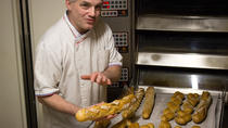 Scopri Parigi: preparazione di baguette e croissant Scopri Parigi: preparazione di baguette e croissant