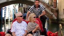 Visita privada: paseo en góndola por Venecia, incluido el Gran Canal Visita privada: paseo en góndola por Venecia, incluido el Gran Canal