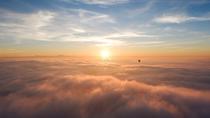 Vol en montgolfière et spectacle de faucons à Dubaï avec petit déjeuner Vol en montgolfière et spectacle de faucons à Dubaï avec petit déjeuner