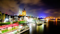 Cruzeiro pelo Rio Reno na tarde de Natal em Cologne Cruzeiro pelo Rio Reno na tarde de Natal em Cologne