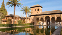Excursión en tierra en Motril: excursión de un día sin colas a la Alhambra y los Jardines del Generalife Excursión en tierra en Motril: excursión de un día sin colas a la Alhambra y los Jardines del Generalife