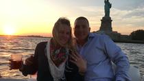 Proposta de casamento do por do sol de NYC a bordo do Powerboat luxuoso, Cidade de Nova York