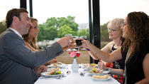 London Showboat Dinner Cruise op de rivier de Thames London Showboat Dinner Cruise op de rivier de Thames