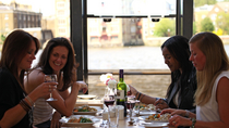 Rondvaart op de Theems met tweegangenlunch Rondvaart op de Theems met tweegangenlunch