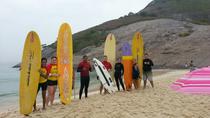 Aula de surfe na Praia da Macumba no Rio de Janeiro, Rio de Janeiro