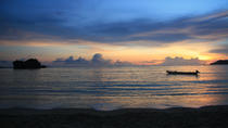 Cruzeiro com jantar ao pôr do sol em Bali Cruzeiro com jantar ao pôr do sol em Bali