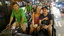 Recorrido nocturno en bicitaxi por el barrio de Chinatown de Singapur con traslado Recorrido nocturno en bicitaxi por el barrio de Chinatown de Singapur con traslado