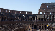 VIP-Kolosseum Express-Führung: Frühstück mit Blick auf das Forum, Tor der Gladiatoren und Arena VIP-Kolosseum Express-Führung: Frühstück mit Blick auf das Forum, Tor der Gladiatoren und Arena