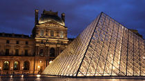 Zonder wachtrij: avondrondleiding door het Louvre en wijnproeverij Zonder wachtrij: avondrondleiding door het Louvre en wijnproeverij