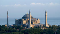 Endagstur til Istanbul med lille gruppe, inklusiv Topkapi Paladset og Hagia Sophia Endagstur til Istanbul med lille gruppe, inklusiv Topkapi Paladset og Hagia Sophia