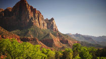 Excursão de 3 dias pelos Parques Nacionais saindo de Las Vegas: Grand Canyon, Zion e Bryce Canyon Excursão de 3 dias pelos Parques Nacionais saindo de Las Vegas: Grand Canyon, Zion e Bryce Canyon