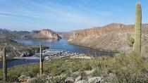 Escapada semipersonalizada de un día al Apache con el barco de vapor Dolly Steamboat y las Montañas de la Superstición Escapada semipersonalizada de un día al Apache con el barco de vapor Dolly Steamboat y las Montañas de la Superstición