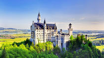 Ausflug zum Schloss Neuschwanstein mit dem Zug ab München Ausflug zum Schloss Neuschwanstein mit dem Zug ab München