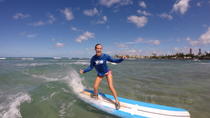 Excursion en bord de mer à Oahu : leçon de surf ou stand-up paddle individuelle ou en petit groupe Excursion en bord de mer à Oahu : leçon de surf ou stand-up paddle individuelle ou en petit groupe