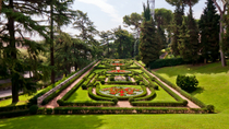 Tour ai Giardini Vaticani e ai Musei Vaticani Tour ai Giardini Vaticani e ai Musei Vaticani