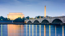 Monumentos em Washington DC em excursão noturna de bonde, Washington, DC