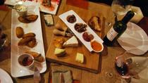 San Jose à noite com jantar com 3 pratos e vinho em um restaurante local favorito San Jose à noite com jantar com 3 pratos e vinho em um restaurante local favorito