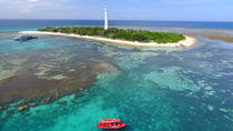 Excursion d'une demi-journée en bateau taxi privé à l'îlot Amédée et au récif extérieur au départ de Nouméa Excursion d'une demi-journée en bateau taxi privé à l'îlot Amédée et au récif extérieur au départ de Nouméa