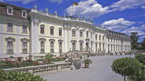 Ganztägige Tour von Schloss Ludwigsburg und Kloster Maulbronn ab Frankfurt Ganztägige Tour von Schloss Ludwigsburg und Kloster Maulbronn ab Frankfurt