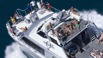 Grande barrière de corail : croisière de luxe avec plongée libre et sous-marine, au départ de Cairns Grande barrière de corail : croisière de luxe avec plongée libre et sous-marine, au départ de Cairns