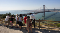 Excursão privada: viagem de um dia inteiro pela Arrábida saindo de Lisboa, incluindo degustação de vinhos Excursão privada: viagem de um dia inteiro pela Arrábida saindo de Lisboa, incluindo degustação de vinhos