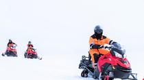 Excursión en grupo reducido con Super Jeep: recorrido en motonieve por el Círculo Dorado y el glaciar Excursión en grupo reducido con Super Jeep: recorrido en motonieve por el Círculo Dorado y el glaciar