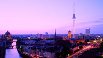 Sla de wachtrij over: Early Bird- of Late Night-toegangskaartje voor de Berlijnse Fernsehturm Sla de wachtrij over: Early Bird- of Late Night-toegangskaartje voor de Berlijnse Fernsehturm