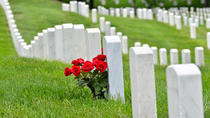 Tour dei memoriali di guerra e del Cimitero Nazionale di Arlington Tour dei memoriali di guerra e del Cimitero Nazionale di Arlington