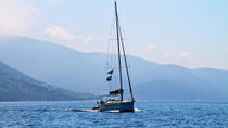 Tour privato: gita in barca a vela da Atene Tour privato: gita in barca a vela da Atene