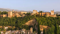 Excursion en groupe à l'Alhambra avec billet coupe-file Excursion en groupe à l'Alhambra avec billet coupe-file