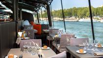 Boottocht over de rivier de Seine in Bateaux Parisiens met lunch en livemuziek Boottocht over de rivier de Seine in Bateaux Parisiens met lunch en livemuziek