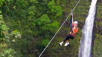 Tyrolienne à Hilo au-dessus des chutes de KoleKole Tyrolienne à Hilo au-dessus des chutes de KoleKole