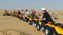 Giro autonomo nel deserto in Buggy o in Quad con servizio di trasporto da Dubai Giro autonomo nel deserto in Buggy o in Quad con servizio di trasporto da Dubai