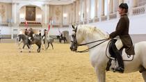 Spanische Hofreitschule: Eintrittskarte für das Morgentraining in Wien Spanische Hofreitschule: Eintrittskarte für das Morgentraining in Wien