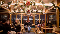 Croisière à New York pendant les fêtes avec chocolat chaud et chants de Noël Croisière à New York pendant les fêtes avec chocolat chaud et chants de Noël