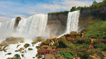 Halbtägige Tour nach Niagara Falls, NY mit Cave of the Winds Halbtägige Tour nach Niagara Falls, NY mit Cave of the Winds