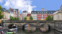Vandretur i Københavns centrum med få deltagere Vandretur i Københavns centrum med få deltagere